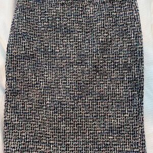 Elegant Tweed Skirt - Black and White